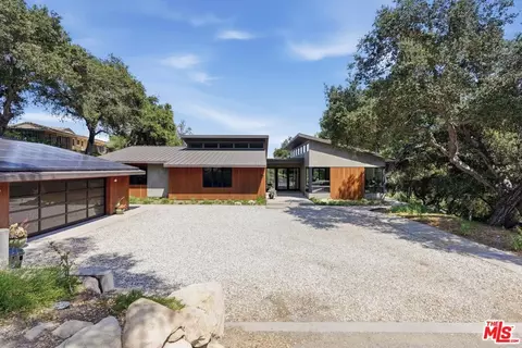 3860 Madison Rd, La Canada Flintridge, CA 91011