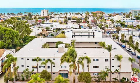 2002 4th St #203, Santa Monica, CA 90405