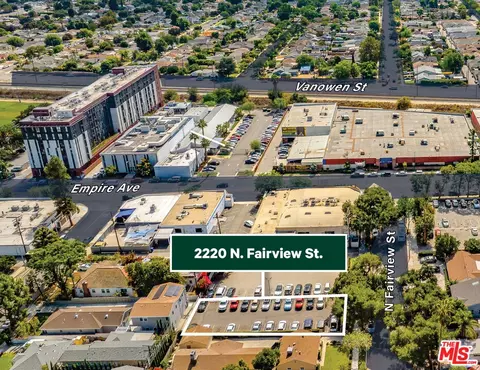 2220 N Fairview St, Burbank, CA 91504