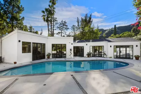 13019 Sky Valley Rd, Los Angeles, CA 90049