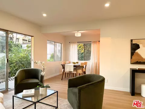 4579 Ambrose Ave #8, Los Angeles, CA 90027
