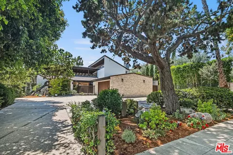 515 N Roxbury Dr, Beverly Hills, CA 90210