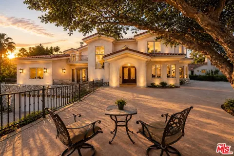 868 Braewood Ct, South Pasadena, CA 91030