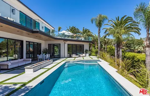 Exterior - 6251 Ramirez Mesa Dr, Malibu, CA 90265 photo 2 of 5