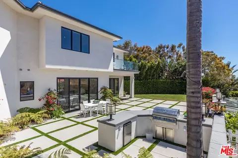 Exterior - 6251 Ramirez Mesa Dr, Malibu, CA 90265 photo 4 of 5