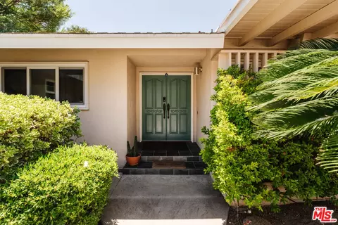 15900 Acre St, North Hills, CA 91343