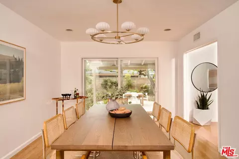15900 Acre St, North Hills, CA 91343