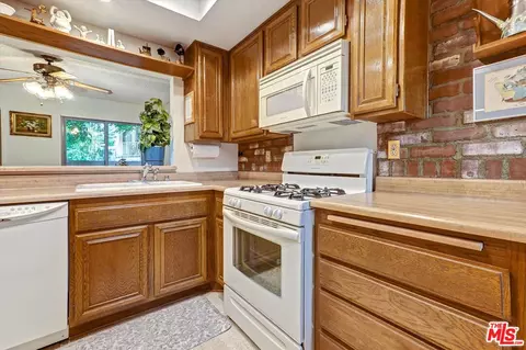 6716 Clybourn Ave #149, North Hollywood, CA 91606