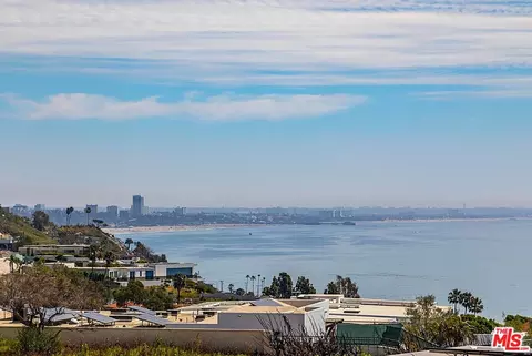 3813 Surfwood Rd, Malibu, CA 90265