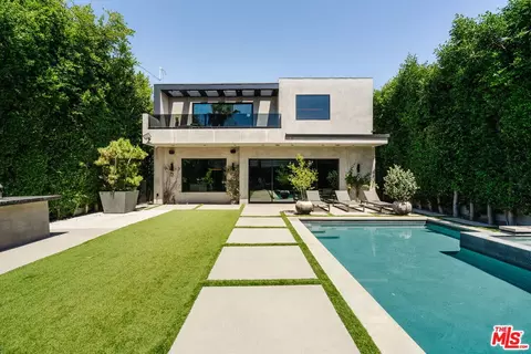 537 N Alta Vista Blvd, Los Angeles, CA 90036
