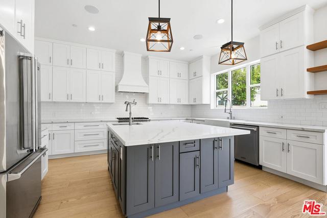 8308 Mcconnell Ave, Los Angeles, CA 90045