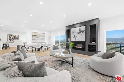 11725 Laurelwood Dr, Studio City, CA 91604