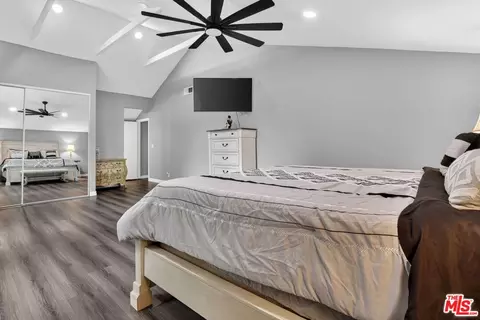 Bedroom - 2148 Elmdale Ave, Simi Valley, CA 93065 photo 1 of 4