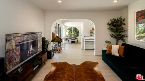 6014 Delphi St, Los Angeles, CA 90042