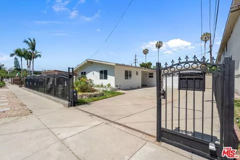 13603 Chadron Ave, Hawthorne, CA 90250