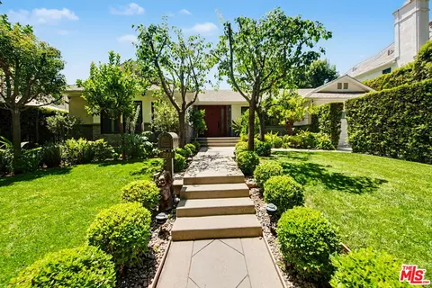 521 Loring Ave, Los Angeles, CA 90024