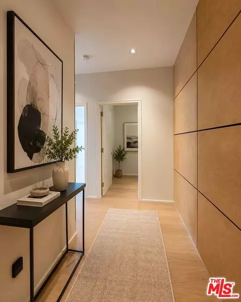 1155 S Grand Ave #1316, Los Angeles, CA 90015