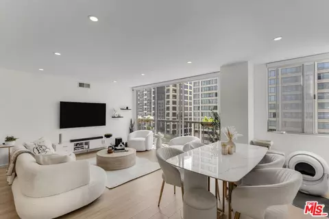 10747 Wilshire Blvd #902, Los Angeles, CA 90024