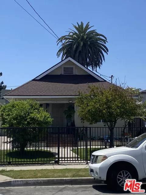 11813 Antwerp Ave, Los Angeles, CA 90059