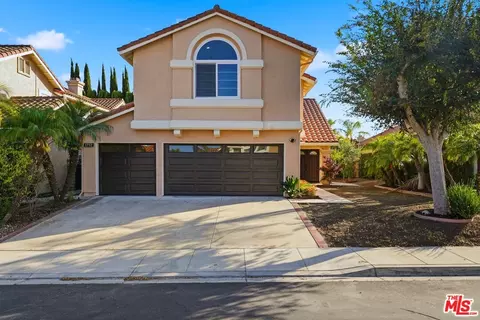 1752 Blossom Ct, Newbury Park, CA 91320