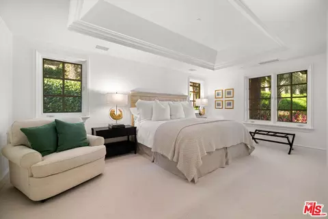 Bedroom - 1502 E Mountain Dr, Santa Barbara, CA 93108 photo 4 of 7