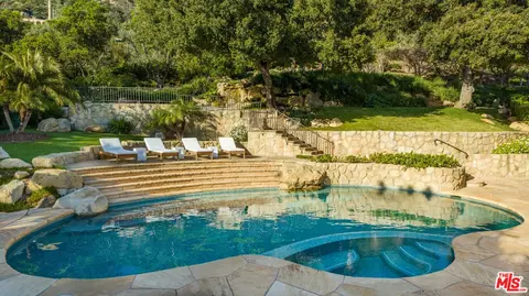 Exterior - 1502 E Mountain Dr, Santa Barbara, CA 93108 photo 9 of 11
