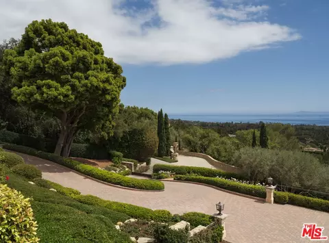 Exterior - 1502 E Mountain Dr, Santa Barbara, CA 93108 photo 3 of 11