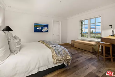 Bedroom - 1502 E Mountain Dr, Santa Barbara, CA 93108 photo 7 of 7