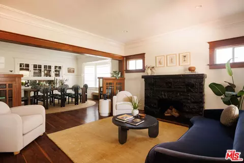 1419 Rolland Curtis Pl, Los Angeles, CA 90062