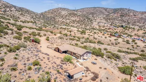 1794 Rebel Rd, Acton, CA 93510
