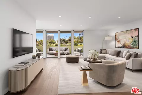 3625 Fredonia Dr #2, Los Angeles, CA 90068
