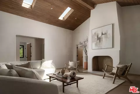 1590 San Roque Rd, Santa Barbara, CA 93105