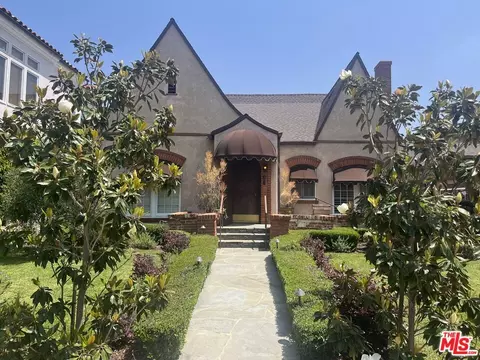 214 Foothill Rd, Beverly Hills, CA 90210