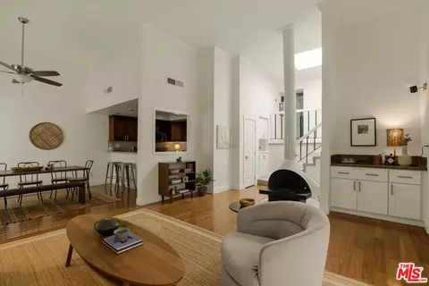 4730 Ben Ave #11, Valley Village, CA 91607
