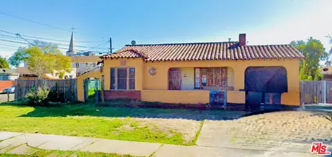 1718 E 113th St, Los Angeles, CA 90059