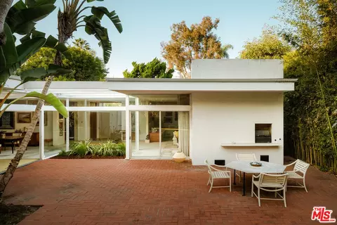 Exterior - 3334 E 1st St, Long Beach, CA 90803 photo 22 of 30