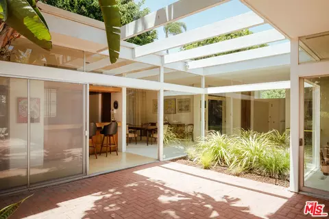 Exterior - 3334 E 1st St, Long Beach, CA 90803 photo 9 of 30