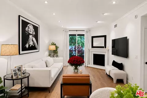 4128 Whitsett Ave #105, Studio City, CA 91604