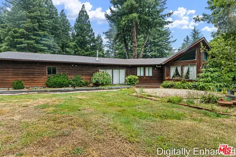220 Malvin Murphy Ln, Crescent City, CA 95531