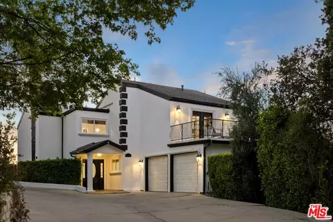 4927 Alatar Dr, Woodland Hills, CA 91364