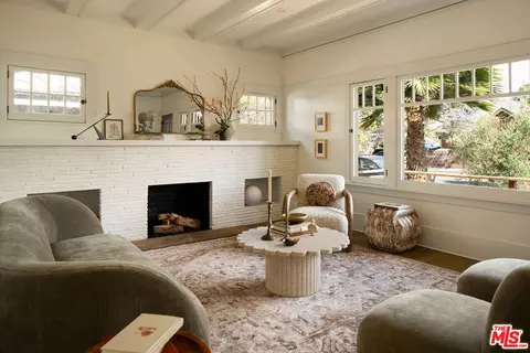2122 W 29th St, Los Angeles, CA 90018