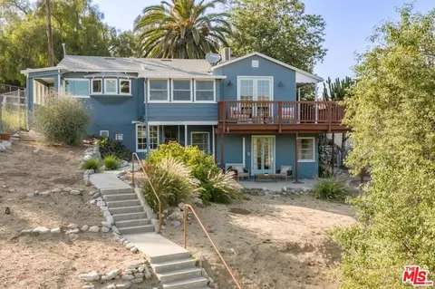 9866 Mcbroom St, Sunland, CA 91040