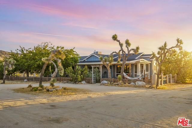 55626 Pipes Canyon Rd, Yucca Valley, CA 92284