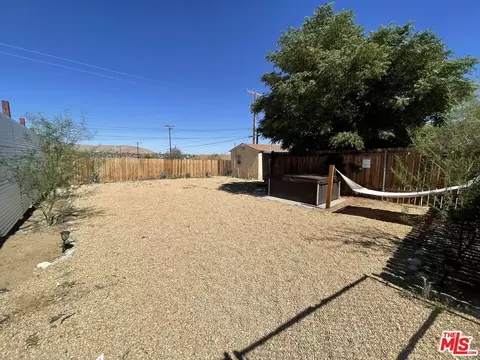 61750 Desert Air Rd, Joshua Tree, CA 92252
