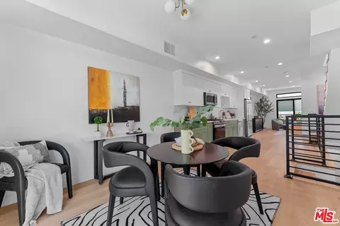 5443 Blackwelder St, Los Angeles, CA 90016