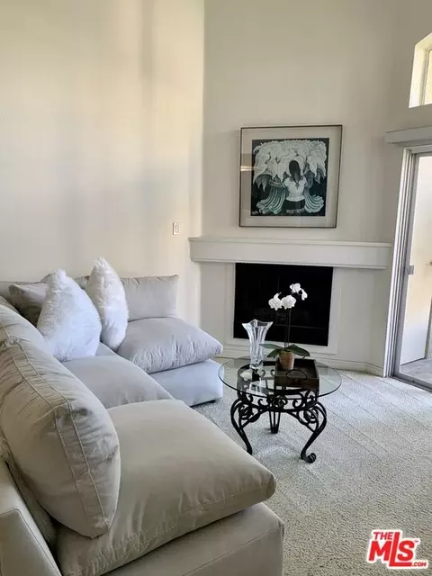5535 Canoga Ave #319, Woodland Hills, CA 91367