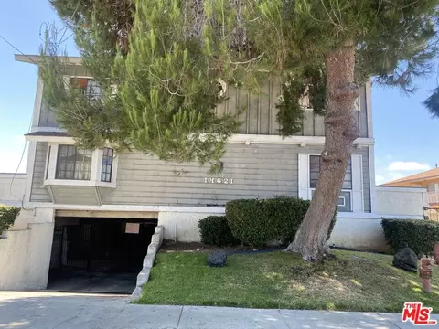14621 S Berendo Ave #7, Gardena, CA 90247