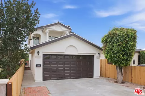 2650 E Dominguez St, Long Beach, CA 90810