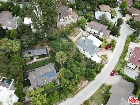 1457 Cheviotdale Dr, Pasadena, CA 91105 photo 12