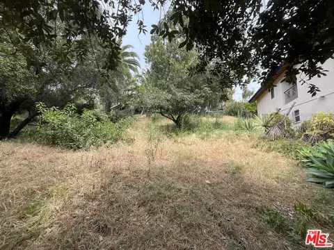 1457 Cheviotdale Dr, Pasadena, CA 91105 photo 7